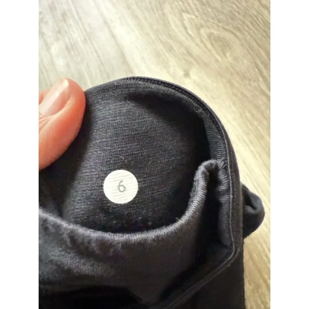 Lululemon Inner Essence Skirt, Black, Size 6, Athleisure, sporty, Athletic